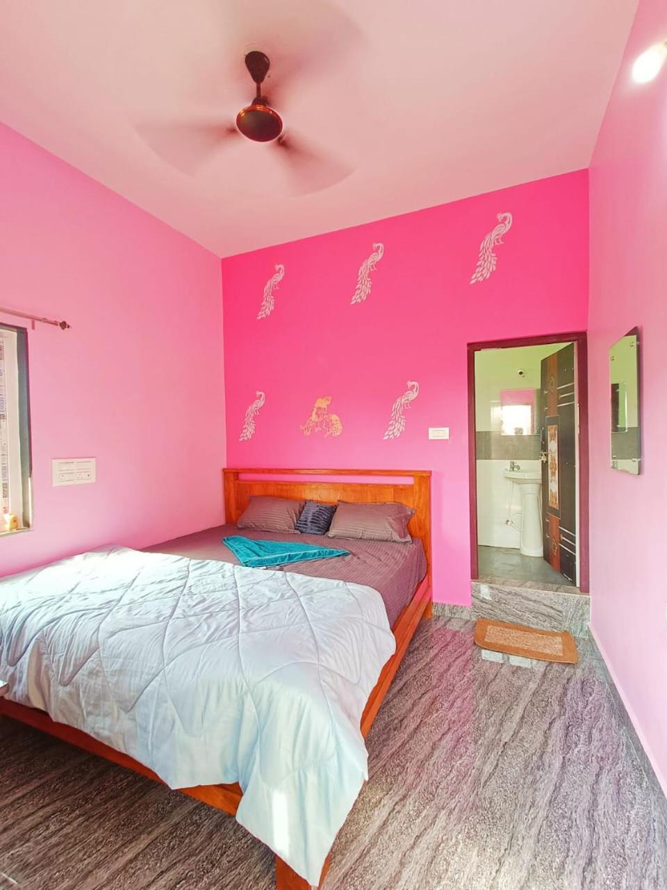 Supritha Homestay Хампи Екстериор снимка